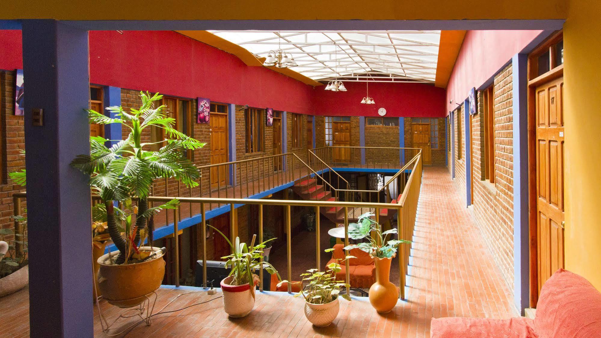 Tonito Hotel أويوني المظهر الخارجي الصورة